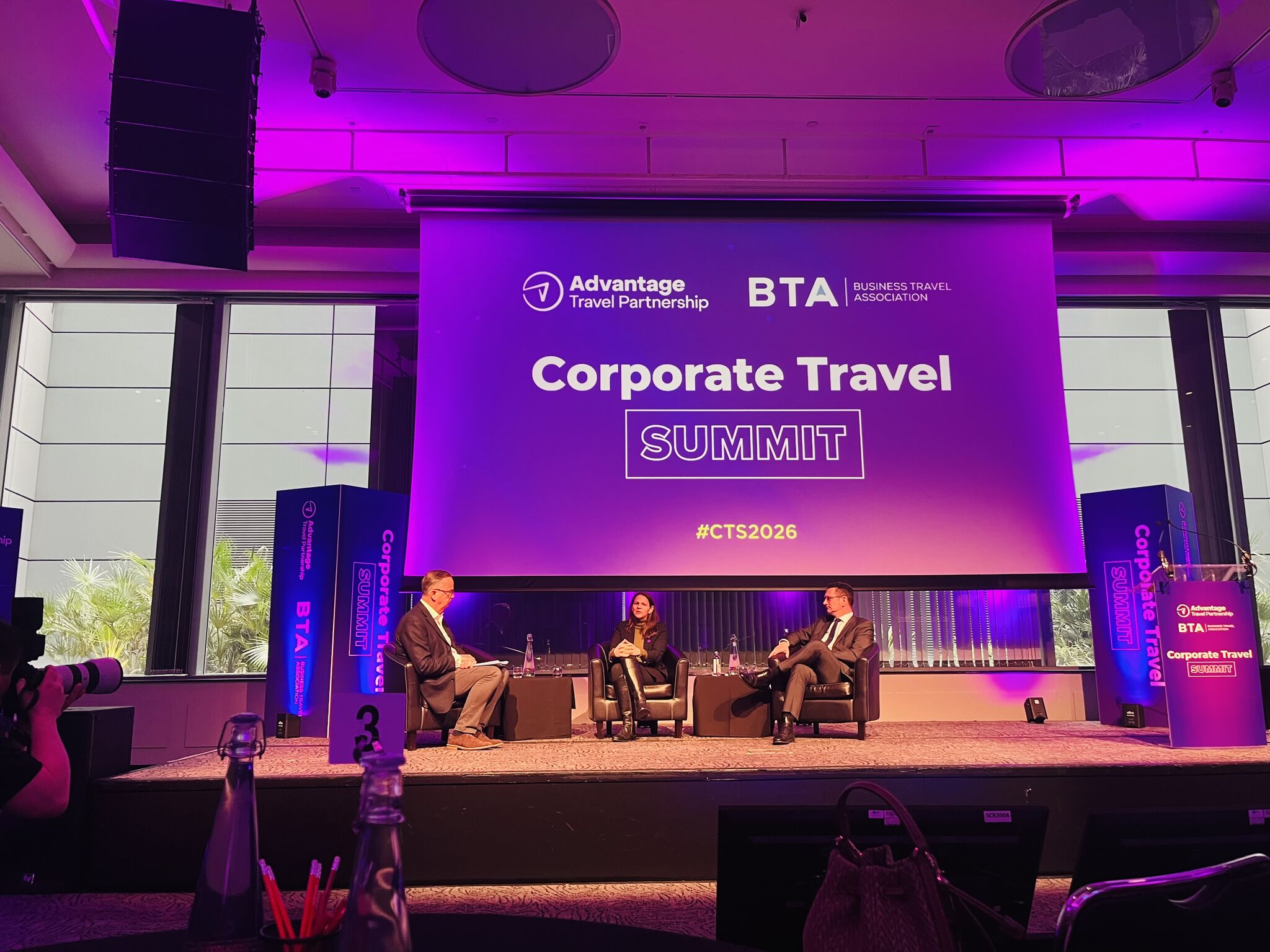 5 Signals Shaping Corporate Travel Right Now